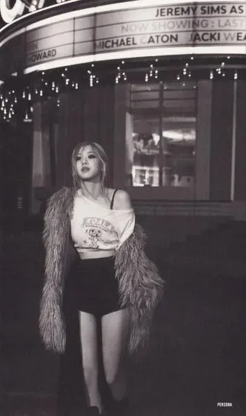 Rosé — R