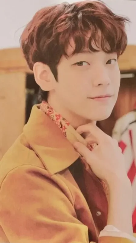 Soobin — 2022 Season's Greetings