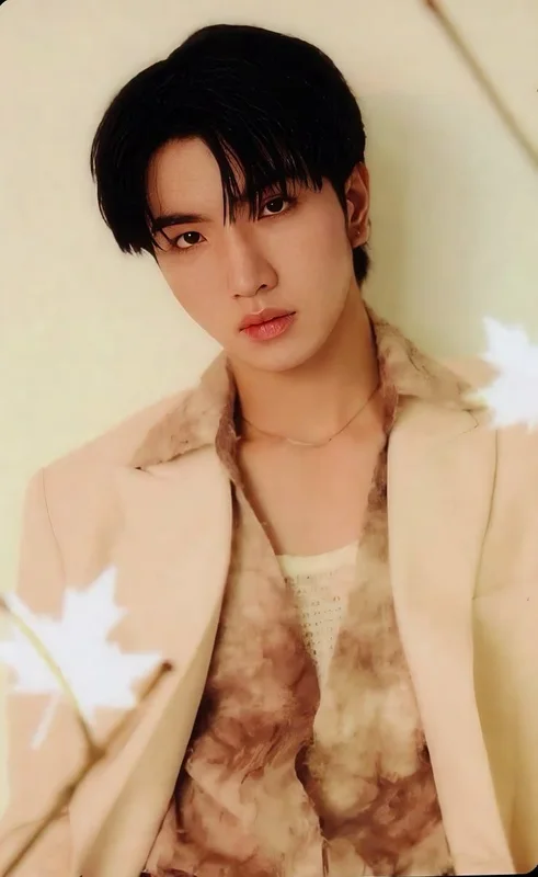 Keen Suvijak — ELEMENTS OF SEASONS SERIES | EXCLUSIVE PHOTOCARD SET