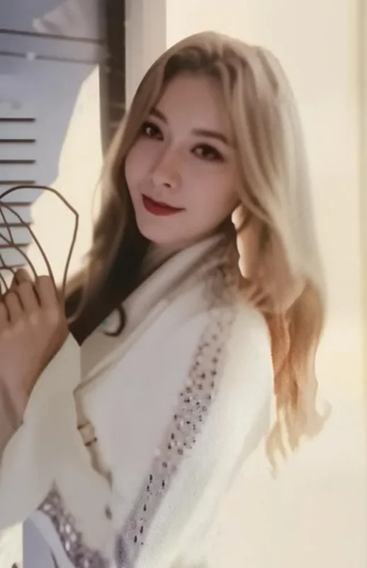 Handong — Welcome to the Dream World