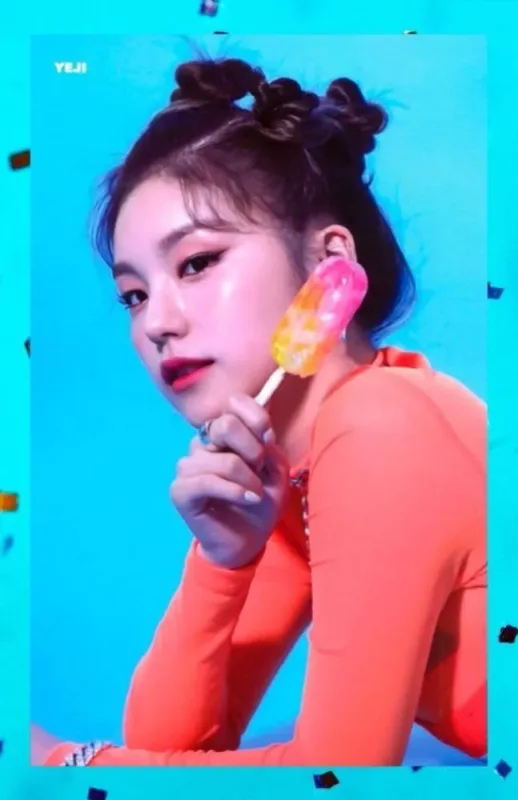 Yeji — 1st Mini Album "IT'z Icy", It'z