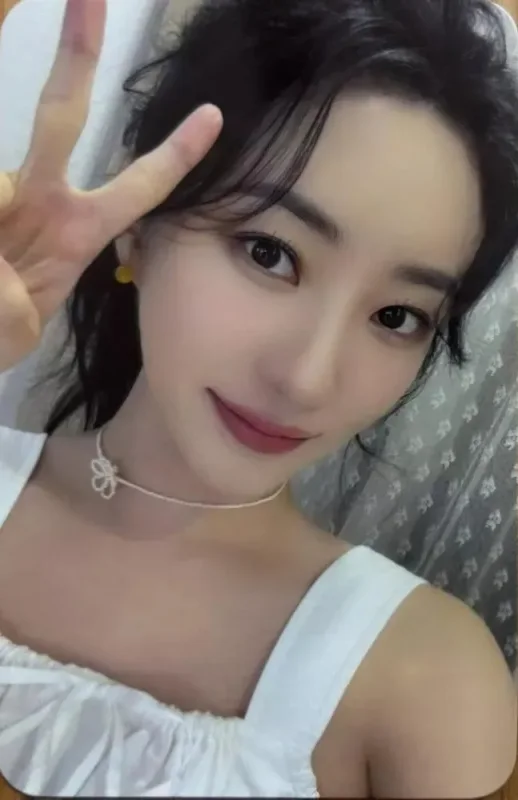 SuA — 2025 Season's Greetings, Apple Music