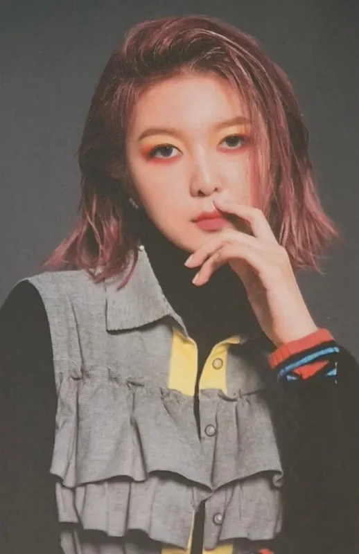 Dami — Alone In The City, Light · Shade