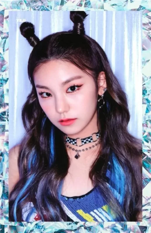 Yeji — 1st Mini Album "IT'z Icy", Icy