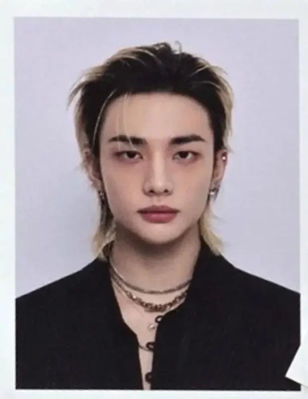 Hyunjin — STAY WITH YOUR WINGS - 6th Membership