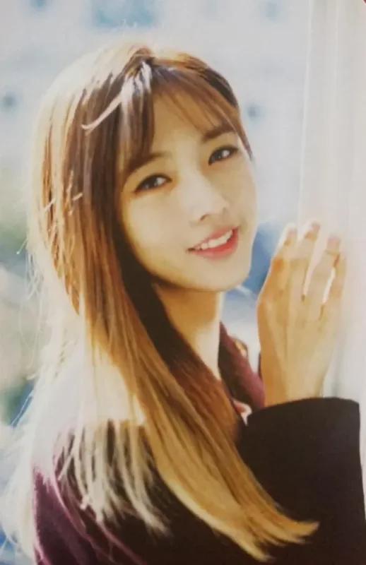 Yoohyeon — Welcome to the Dream World