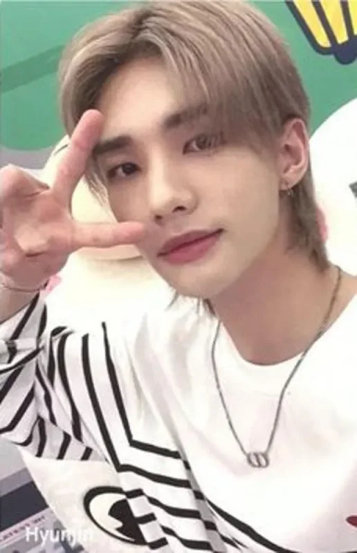 Hyunjin — Shinhan Card