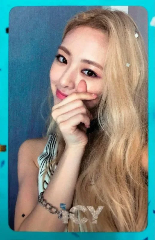 Yuna — 1st Mini Album "IT'z Icy"