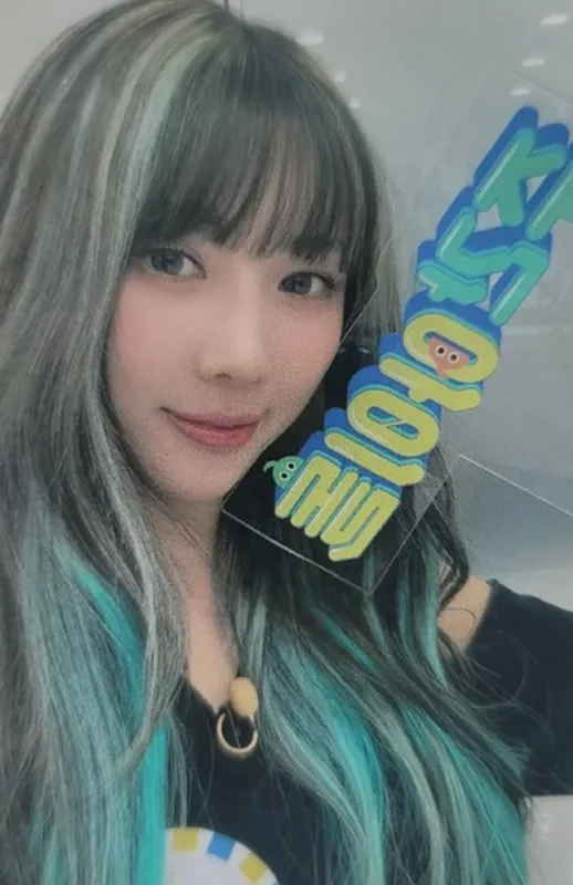 Yoohyeon — IDOL CHAMP Café