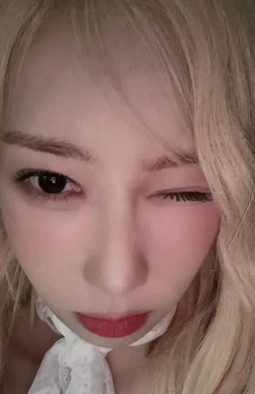 Handong — 2025 Season's Greetings, Dreamy Farm
