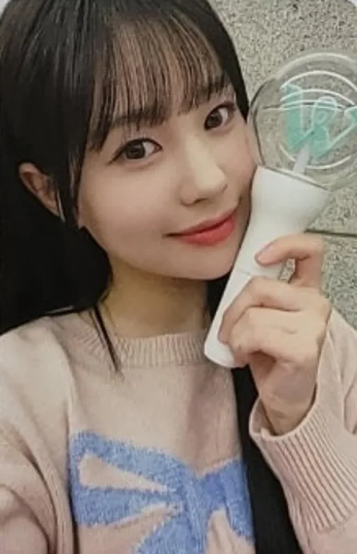 Han Jihyo — Official Lightstick, WithMuu
