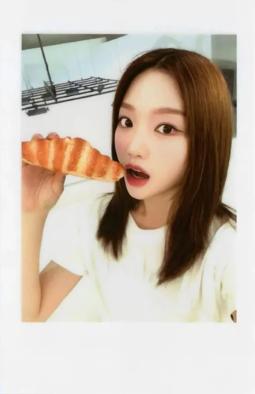 Go Won — OFFICIAL LIGHT STICK, MD Set Benefit