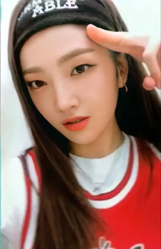 Soeun — 2021 SEASON'S GREETINGS (Ready Go Weeekly!)