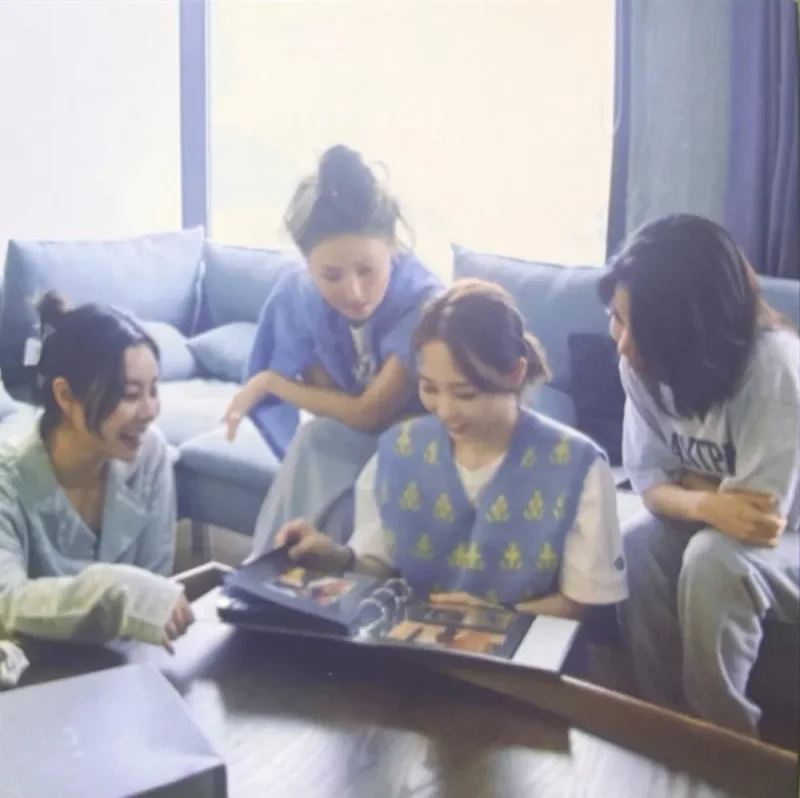 Hwasa, Moonbyul, Solar, Wheein — Where Are We Now Documentary, Cinema KiT Kihno