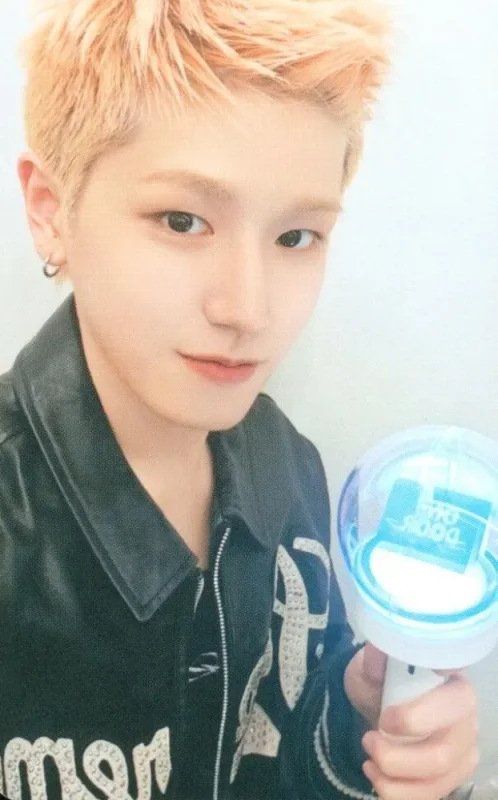 RIWOO — Official Light Stick