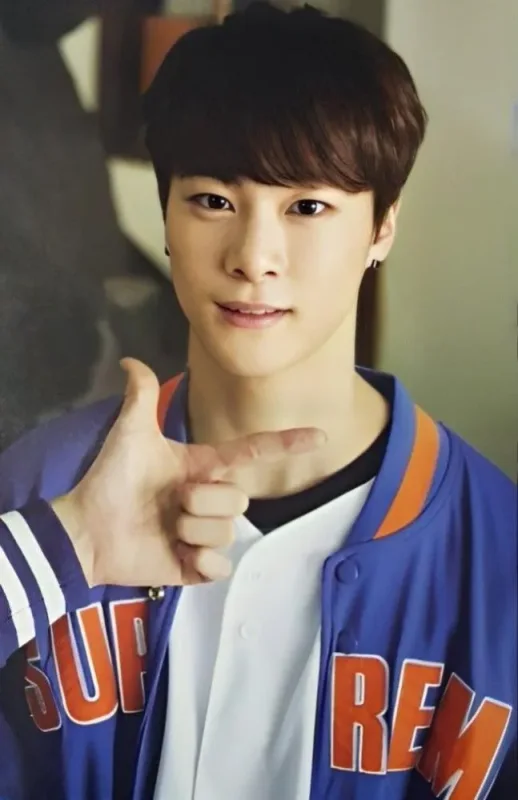 Moonbin — Spring Up