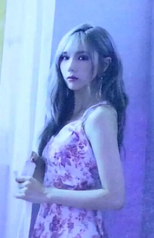 Yoohyeon — Alone In The City, Offline