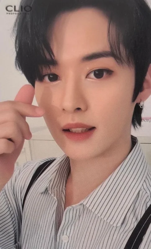 Lee Know — CLIO