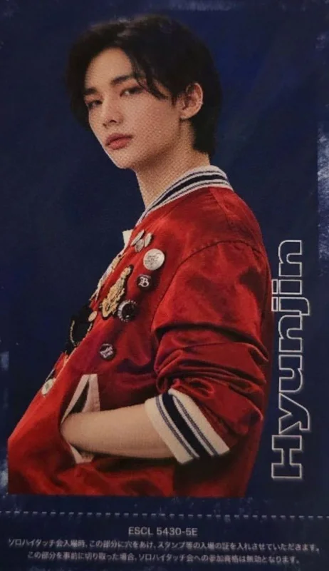 Hyunjin — TOP, Offline