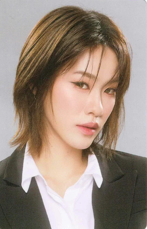 Emi Thasorn — PEACH AND ME | COLLECTIBLE CARD SET