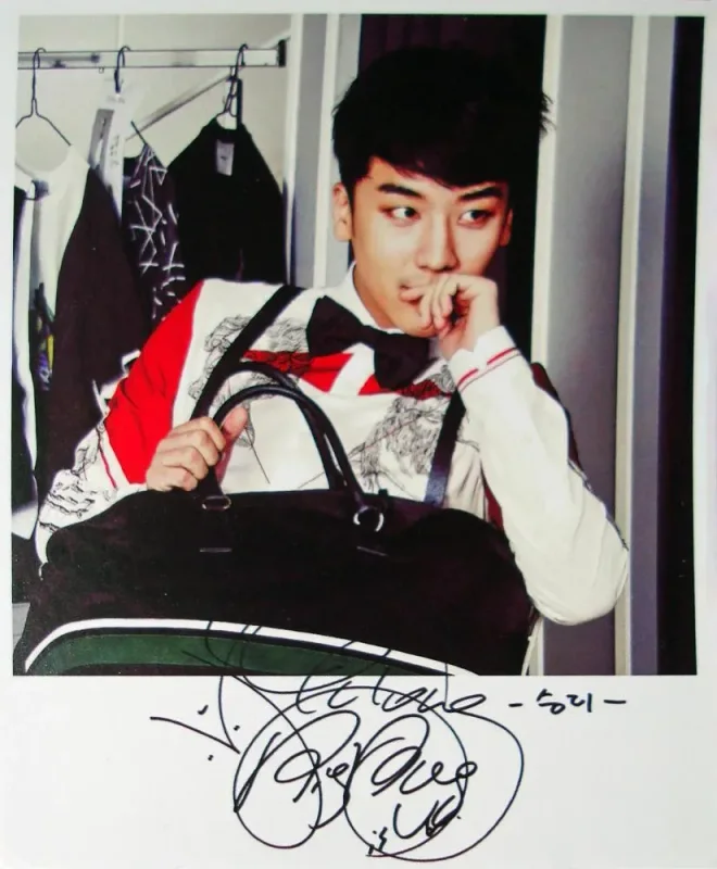 Seungri — Gmarket, Polaroïd
