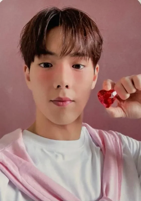 Shownu — LOVE FORMULA MONBEBE - 2026 Season's Greetings, Starship