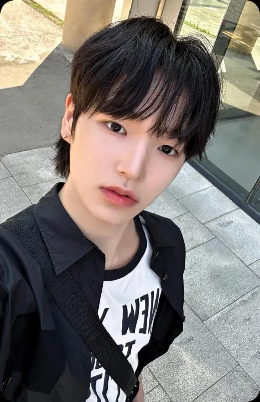 JaeYoung — unevermet X Bunjang