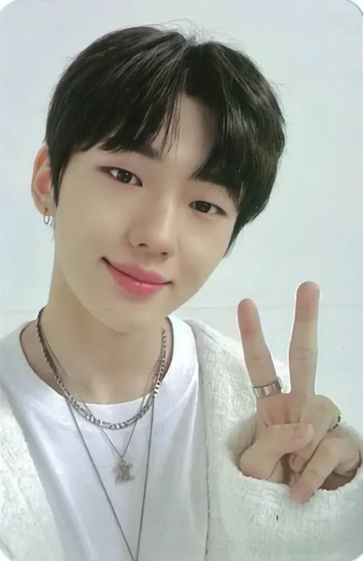 Jun Hyeok — Boys Be Loud (SBS 2021 Worldwide Boy Group Project)