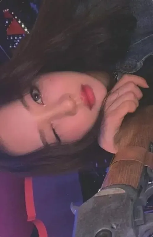 Yves — Not Friends, Heejin · Jinsoul · Kim Lip · Yves