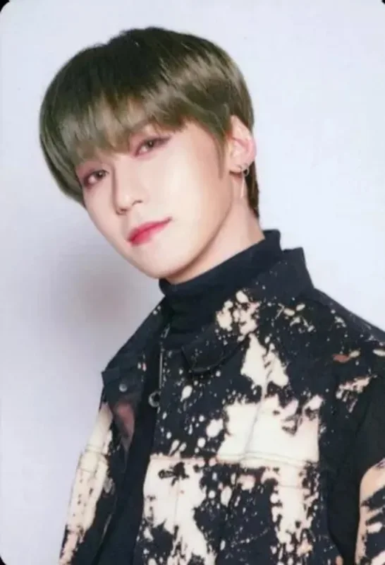 Keon Hee — ONEUS JAPAN OFFICIAL GOODS - ONLINE SALE