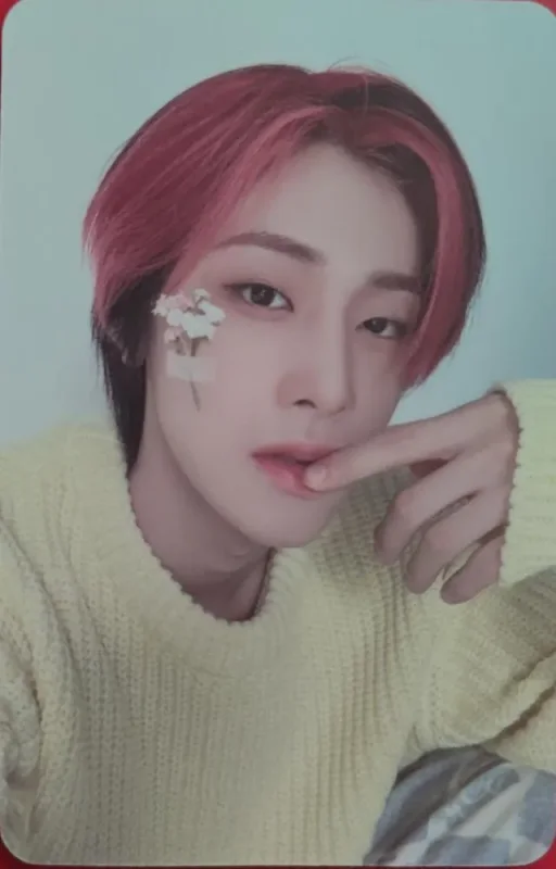 Yoo Yong Ha — Bloom Blossom - 2023 Season's Greetings
