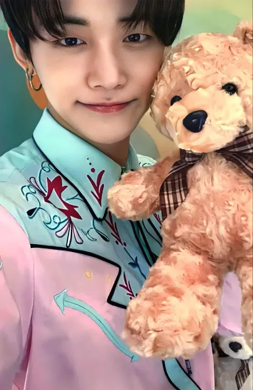 YEONJUN — 2022 Season's Greetings