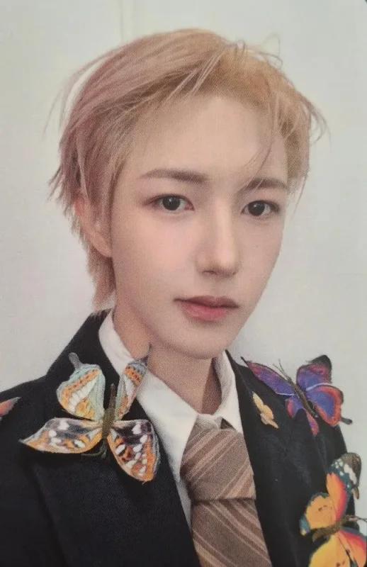 Renjun — LIFESTYLE CHINA (Renjun), A · B