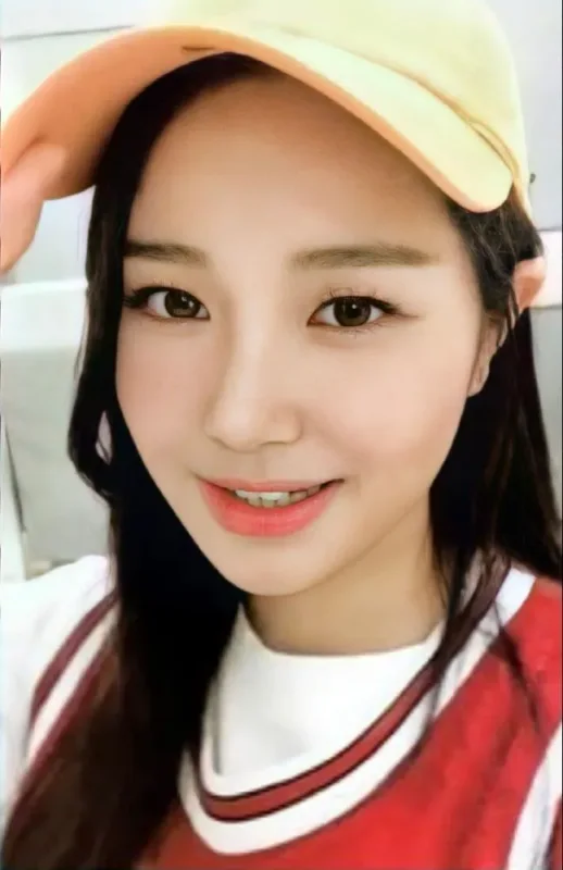 Han Jihyo — 2021 SEASON'S GREETINGS (Ready Go Weeekly!)