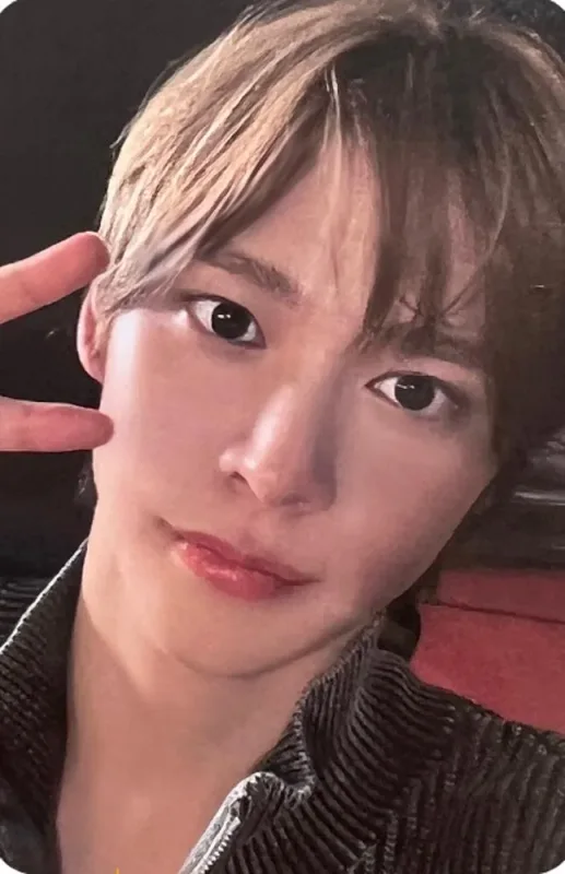 EUNSEOK — RISE & REALIZE - Photo Exhibition