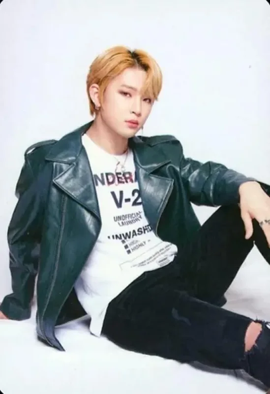 Lee Do — ONEUS JAPAN OFFICIAL GOODS - ONLINE SALE