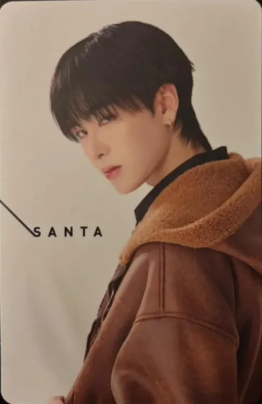 Santa — LOL FAN FEST 2025 : LOVEMOSPHERE | PERTHSANTA MINI PHOTOSET
