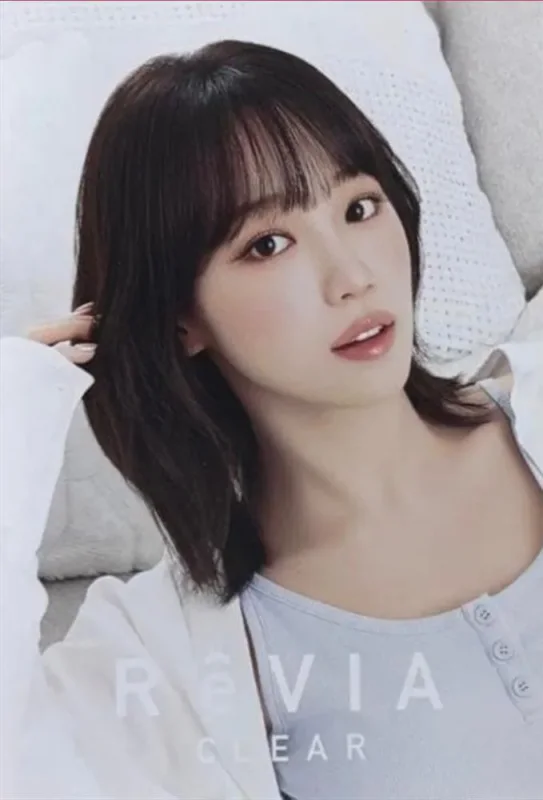 Kim Chaewon — Kim Chaewon X ReVIA