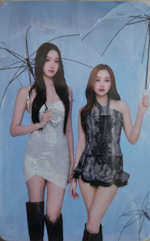 Mim Rattanawadee, View Benyapa — ELEMENTS OF SEASONS SERIES | VIEWMIM EXCLUSIVE PHOTOCARD SET