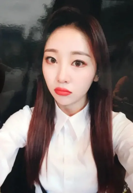 Yves — Beauty & the Beat, Broadcast