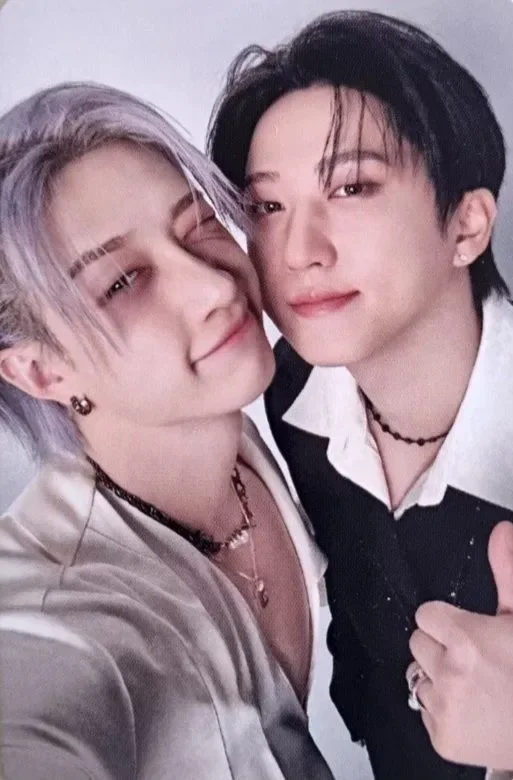 Bang Chan, Changbin — STAY WITH YOUR WINGS - 6th Membership