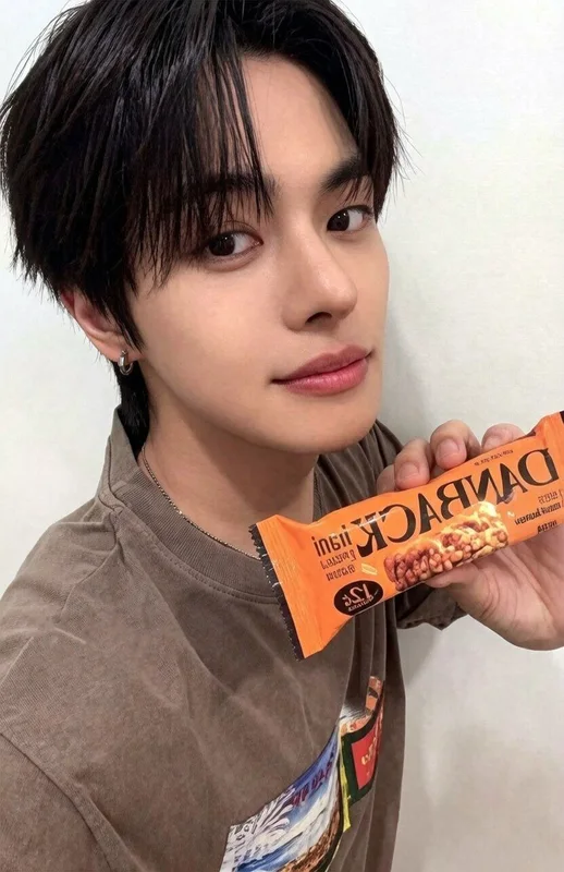 LEE LEO — DANBACK hani