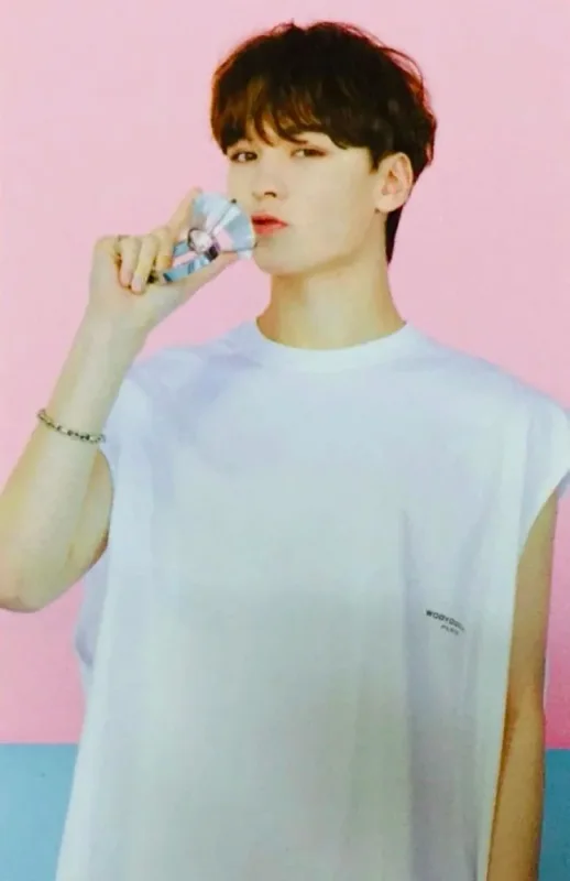 Vernon — 4th Official Fanclub 'CARAT' Membership