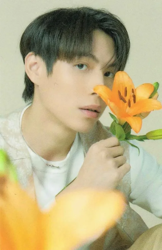 First Kanaphan — BLOOMING SERIES | FIRST EXCLUSIVE PHOTOCARD SET