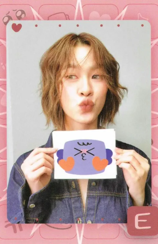Emi Thasorn — GIRLS COLLECTIBLE RANDOM CARDS | MOOD QUEST COLLECTION