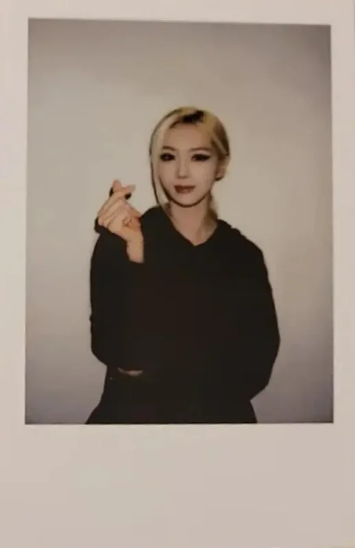 Yoohyeon — Halloween midnight circus