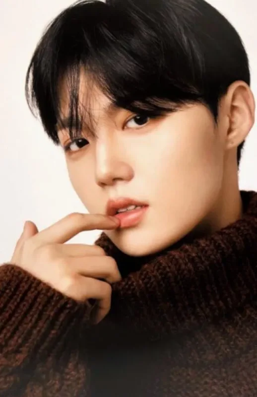 Doyoung — Cancam HMV