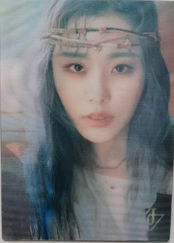 Wheein — Reality in Black, Korean Ver