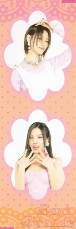 Bonnie Pattraphus, Emi Thasorn — BLUSH BLOSSOM FAN FEST | MINI PHOTOSET