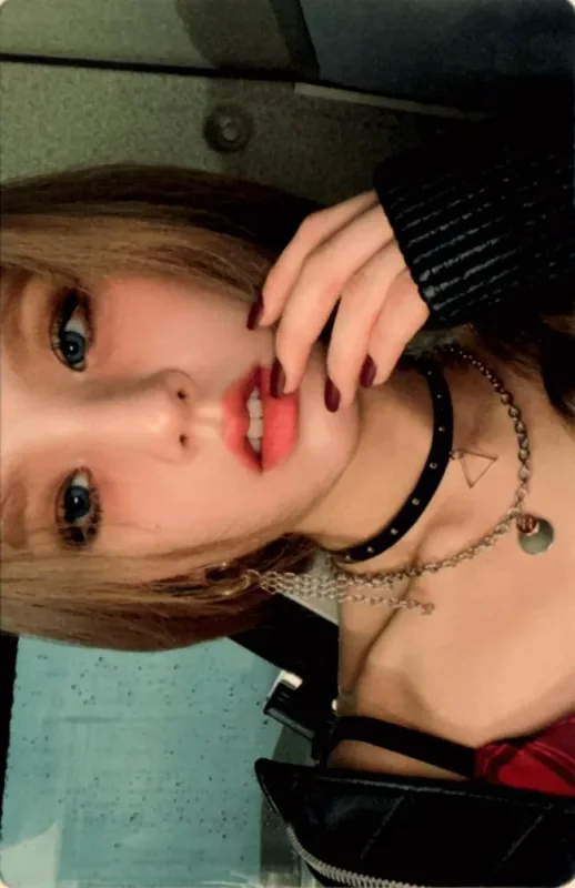 HeeJin — Not Friends, Heejin · Jinsoul · Kim Lip · Yves
